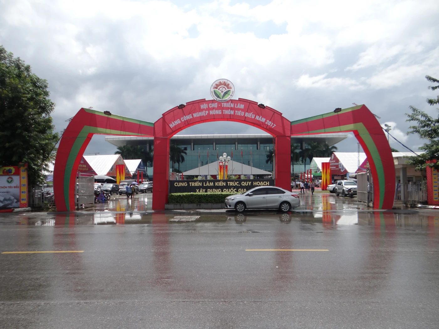 HỘI CHỢ HÀNG CÔNG NGHIỆP NÔNG THÔN 2017