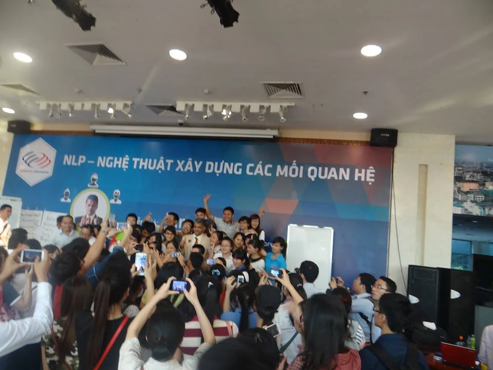 NLP - NGHỆ THUẬT XÂY DỰNG CÁC MỐI QUÁN HỆ