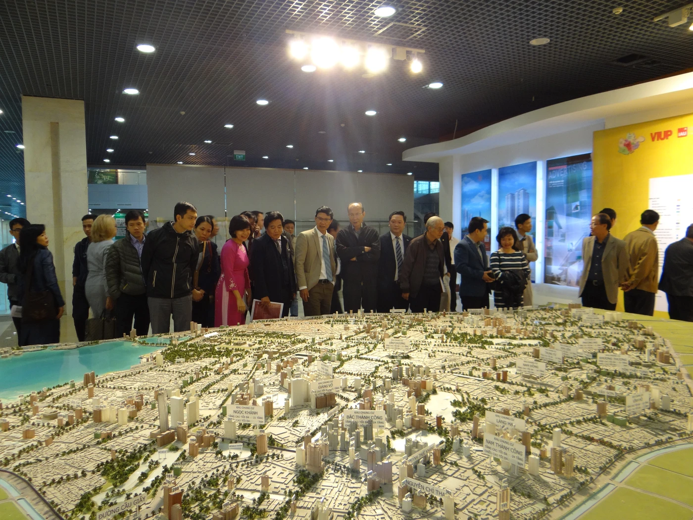 TRIỂN LÃM - "ĐIỀU CHỈNH QUY HOẠCH XÂY DỰNG VÙNG THỦ ĐÔ HÀ NỘI ĐẾN NĂM 2030 VÀ TẦM NHÌN ĐẾN NĂM 2050"