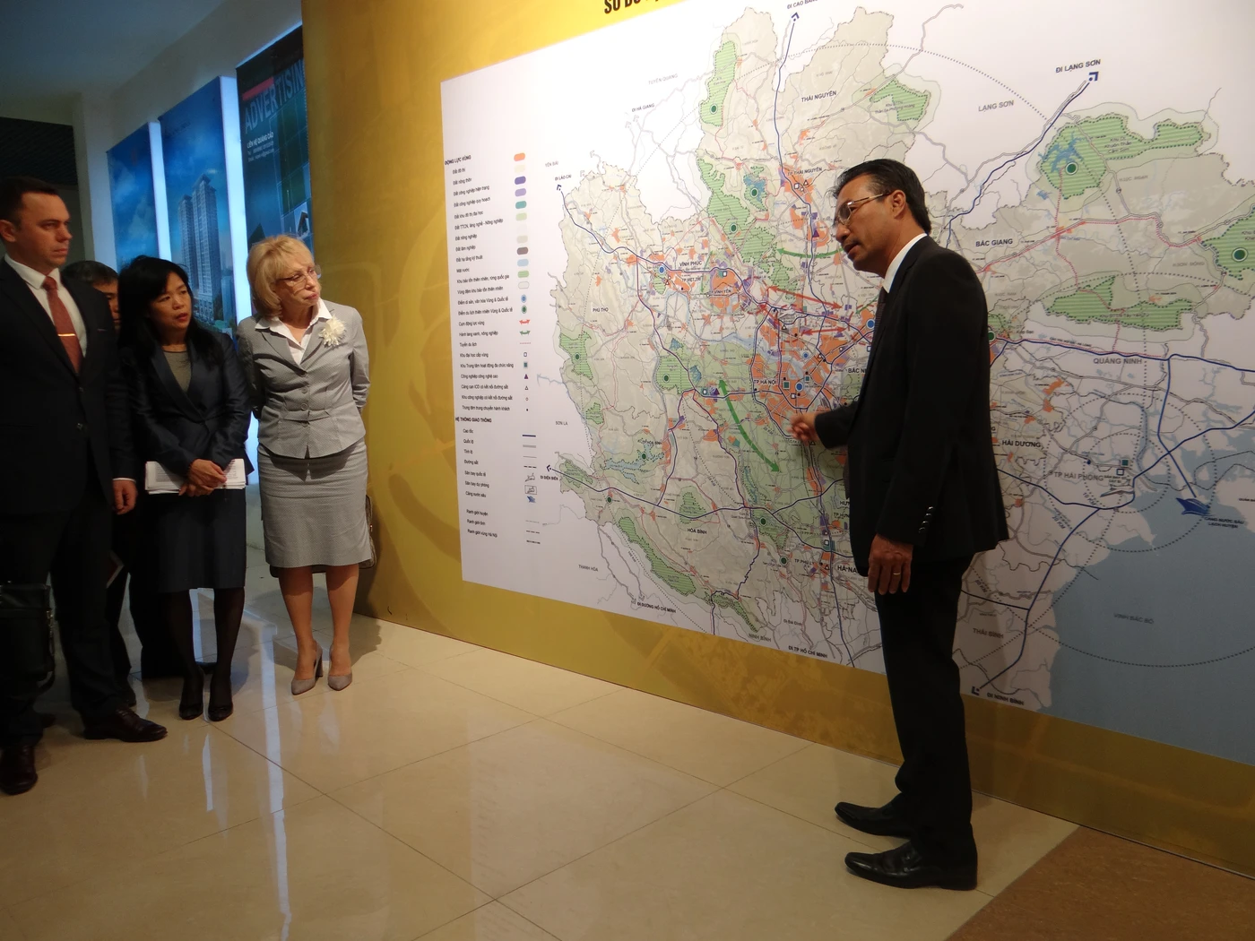 TRIỂN LÃM - "ĐIỀU CHỈNH QUY HOẠCH XÂY DỰNG VÙNG THỦ ĐÔ HÀ NỘI ĐẾN NĂM 2030 VÀ TẦM NHÌN ĐẾN NĂM 2050"