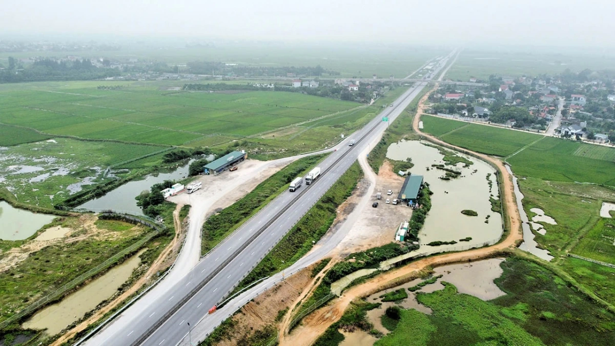 Bộ Xây dựng yêu cầu siết chặt kỷ cương thi công hạ tầng giao thông