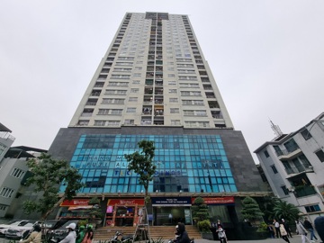 Chung cư xây vượt tầng "bức tử" giao thông, cư dân chịu trận