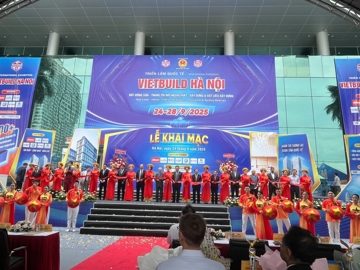 Viện trưởng VIUP dự và cắt băng khai mạc Triển lãm quốc tế VIETBUILD Hà Nội 2025