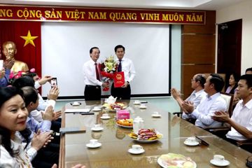 Bộ trưởng Phạm Hồng Hà trao quyết định bổ nhiệm Cục trưởng Cục Công tác phía Nam